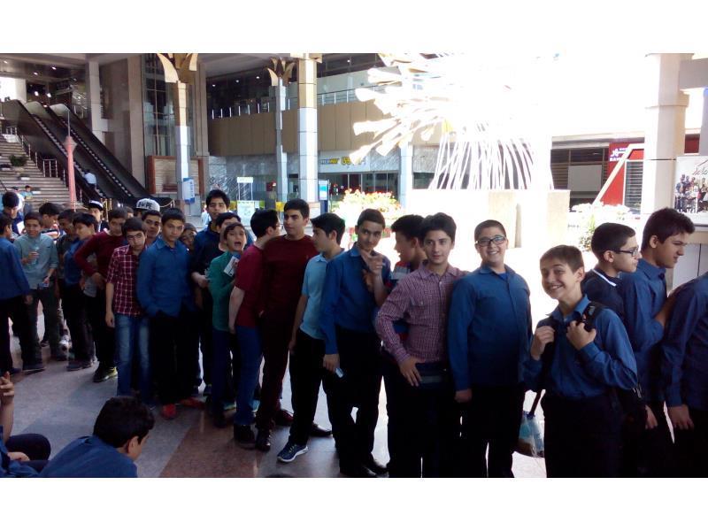 اردوی برج میلاد